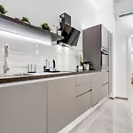 Unoseitre - Luxury & Апартаменты