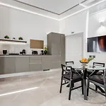 Unoseitre - Luxury & * Рим
